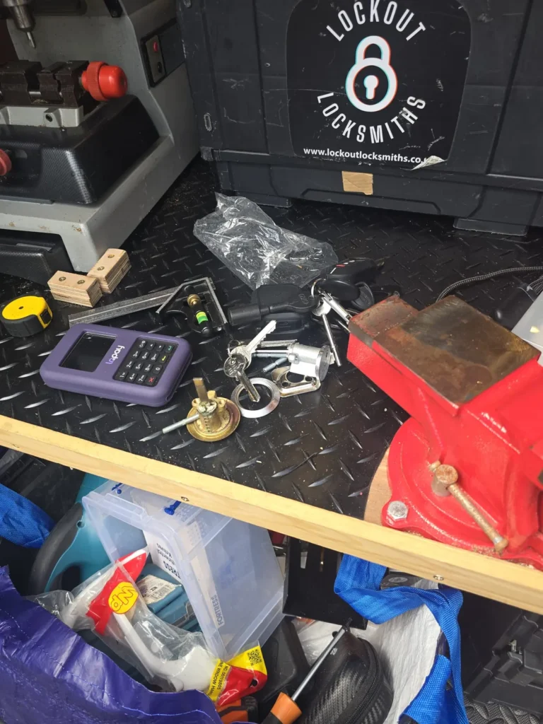 24 Hour Commercial Locksmith Services in Finchley N12